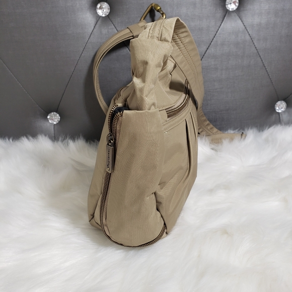 Travelon Anti-Theft RFID-Blocking Cross-Body Bag - Picture 9 of 14